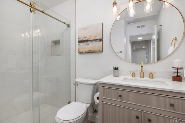 Detail Gallery Image 15 of 41 For 5085 Siros Way, Oceanside,  CA 92056 - 2 Beds | 2 Baths