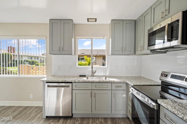 Detail Gallery Image 6 of 20 For 225 E Fiesta Gr, Port Hueneme,  CA 93041 - 2 Beds | 2 Baths