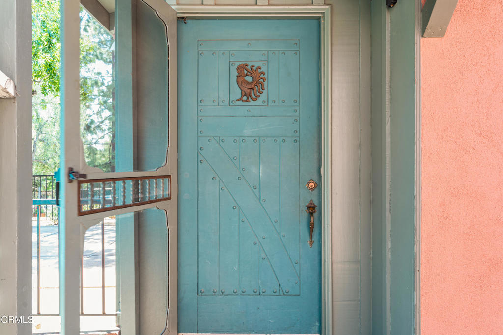 https://media.crmls.org/mediaz/d2357dde-4427-4e1a-9176-d874b36acae9.jpg?preset=X-Large