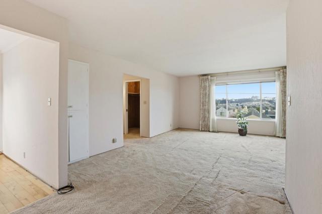 24 Westmont Drive, Daly City CA: https://media.crmls.org/mediaz/d23630ac-35ce-4a70-b011-56b8960b4db2.jpg