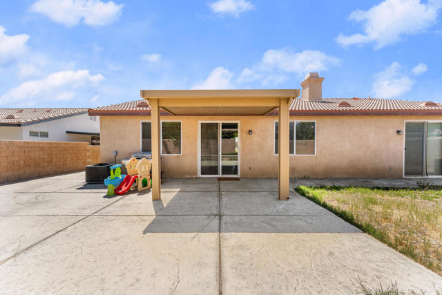 80722 Diamondback Trail, Indio CA: https://media.crmls.org/mediaz/d2374e70-74ce-4197-b91c-662a3ff4d048.jpg