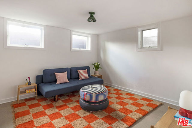 2235 Villa Heights Road, Pasadena CA: https://media.crmls.org/mediaz/d2376d2a-81d8-4c0f-b523-6c3eeb25a8ce.jpg