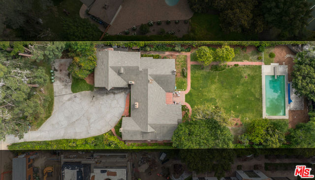 1639 Mandeville Canyon Road, Los Angeles CA: https://media.crmls.org/mediaz/d237717e-d9a7-41d7-8c17-4355d2ec0f50.jpg