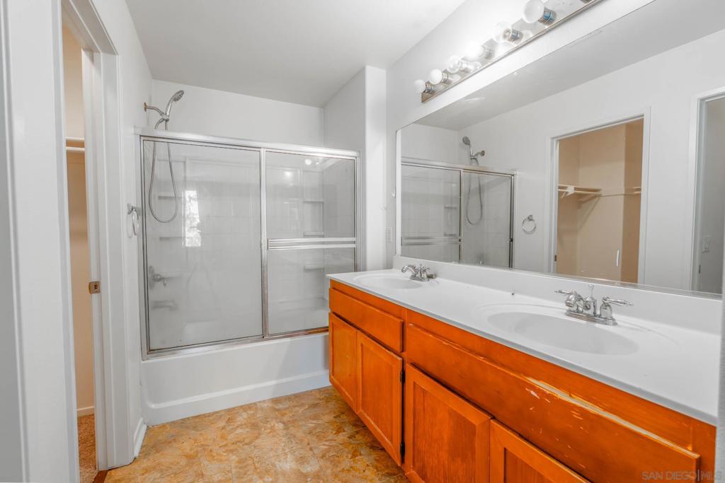 MLS #250043426SD image #4