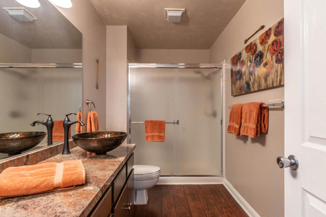 39432 Narcissus Way, Palm Desert CA: https://media.crmls.org/mediaz/d23900e8-4bcf-4f77-864e-a306c9400af7.jpg