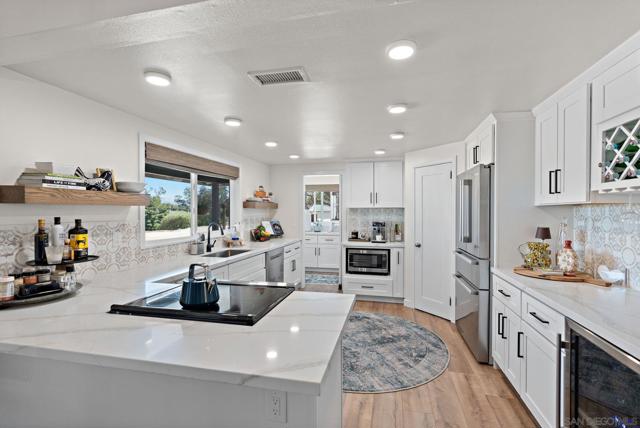 34020 Madera De Playa, Temecula CA: https://media.crmls.org/mediaz/d2394326-df43-4a01-ac09-8479c065372f.jpg