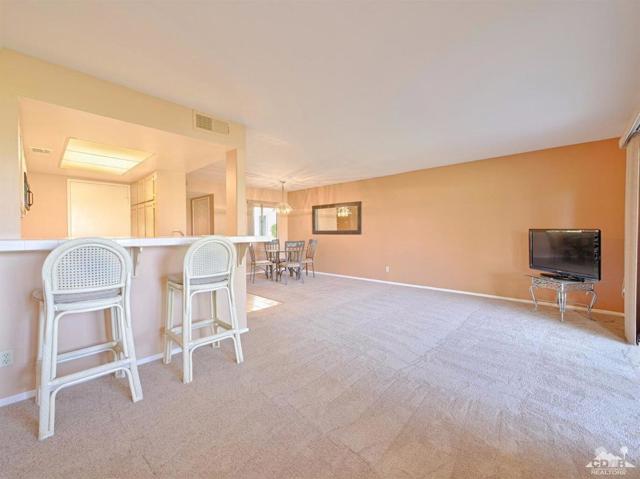 78127 Crimson Court, La Quinta CA: https://media.crmls.org/mediaz/d23964f4-a04c-428b-a7b8-3dccc16aec2c.jpg