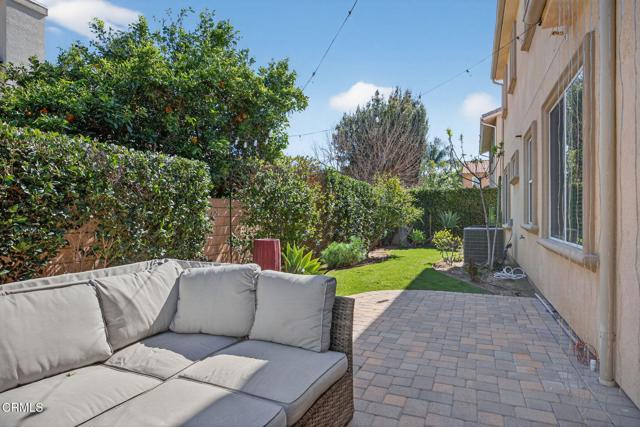 Detail Gallery Image 6 of 42 For 8514 Morningstar Ln, Canoga Park,  CA 91304 - 4 Beds | 4 Baths