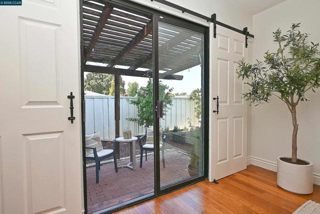 1250 Saint Louis Drive, Concord CA: https://media.crmls.org/mediaz/d239d088-3052-4eef-bf1f-91245a318a39.jpg