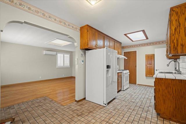 667 Los Padres Boulevard, Santa Clara CA: https://media.crmls.org/mediaz/d23a92ed-cfff-465a-b13a-b2237dc2742f.jpg