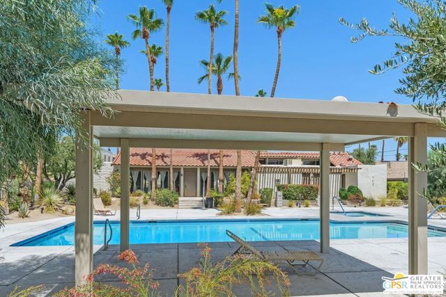 1852 N Mira Loma Way, Palm Springs CA: https://media.crmls.org/mediaz/d23bb00c-64c7-4a0e-bb45-b3467c7b559e.jpg