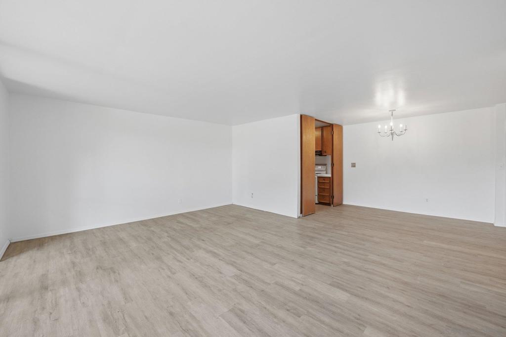 6455 La Jolla Blvd - photo 10