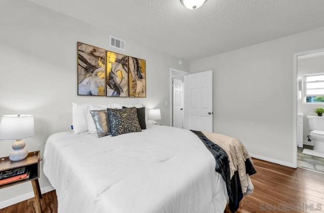 2801 Whitney Street, San Diego CA: https://media.crmls.org/mediaz/d23d0e54-df2e-4f76-a4b7-b46050b073b6.jpg