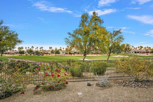 81196 Victoria Lane, La Quinta CA: https://media.crmls.org/mediaz/d23d12b0-60a7-4840-bfb0-f8fd2eaec09b.jpg