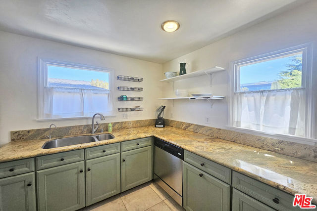 436 North Cordova Street photo 15