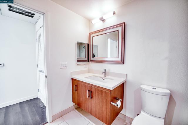 2655 Bush, San Francisco CA: https://media.crmls.org/mediaz/d23e491b-58ac-4ddc-bb7e-02d1b71762e6.jpg