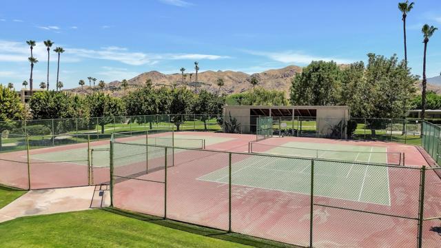 1665 S La Reina Way, Palm Springs CA: https://media.crmls.org/mediaz/d23e4b4a-7f9f-4ccb-ac2d-d92c22121198.jpg
