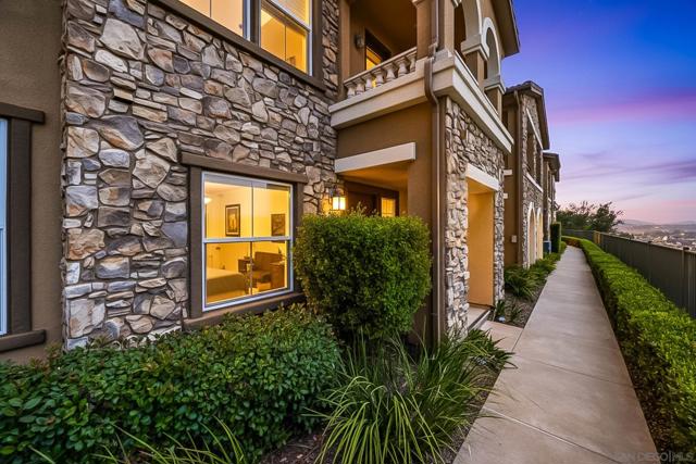 1110 Calabria St, Santee CA: https://media.crmls.org/mediaz/d23e5c4e-9ce6-47f8-b3c5-5f2b0cbaa296.jpg