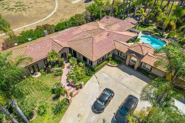 4716 S Mission Rd, Fallbrook CA: https://media.crmls.org/mediaz/d23f4606-613e-4c52-9a30-17f39292dd5f.jpg