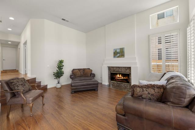 Detail Gallery Image 14 of 60 For 9432 Hito Ct, San Diego,  CA 92129 - 5 Beds | 3 Baths
