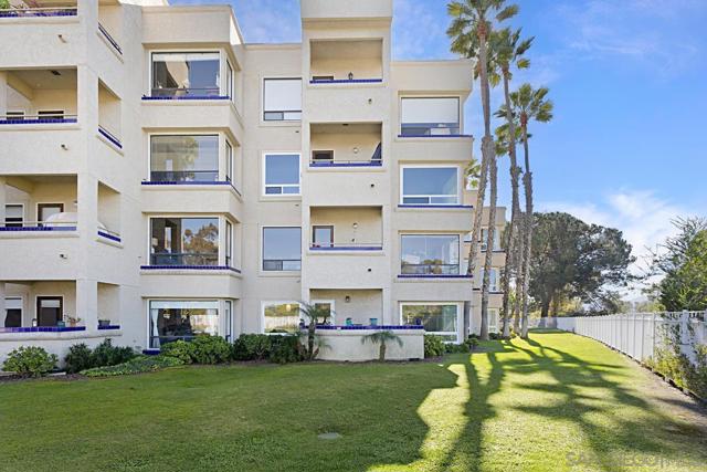 12122 Royal Birkdale Row, San Diego, California 92128, 2 Bedrooms Bedrooms, ,2 BathroomsBathrooms,Condominium,For Sale,Royal Birkdale Row,250020149SD