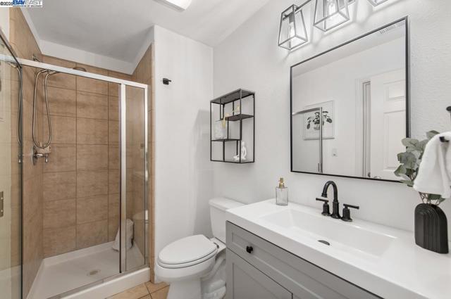 5640 Carnegie Way, Livermore CA: https://media.crmls.org/mediaz/d23f9765-4bee-4c48-b824-504a14dd006d.jpg