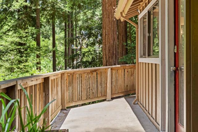 483 Echo Lane, Boulder Creek CA: https://media.crmls.org/mediaz/d23fe468-6bc0-48a6-8b17-5f840d748358.jpg