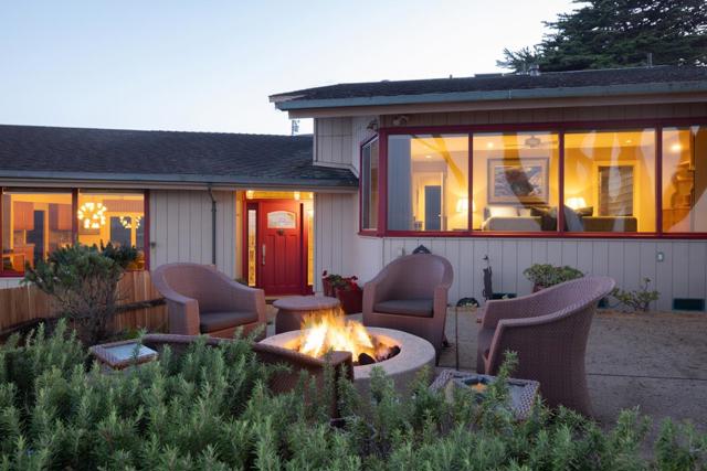 1209 Ocean View Boulevard, Pacific Grove CA: https://media.crmls.org/mediaz/d24085f2-20b4-4c2e-8f35-e77f2a13e5e5.jpg