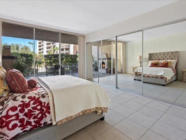 899 Island Drive, Rancho Mirage CA: https://media.crmls.org/mediaz/d2415a29-53e8-4e2b-be00-7c293bb848c8.jpg