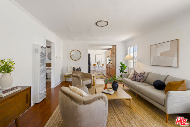 6043 Madden Avenue, Los Angeles CA: https://media.crmls.org/mediaz/d2420768-de84-4c8f-b832-73aa6d8484cd.jpg