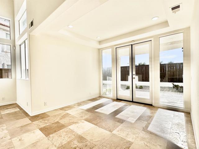 Detail Gallery Image 6 of 35 For 5155 via Seville, Oceanside,  CA 92056 - 3 Beds | 2/1 Baths