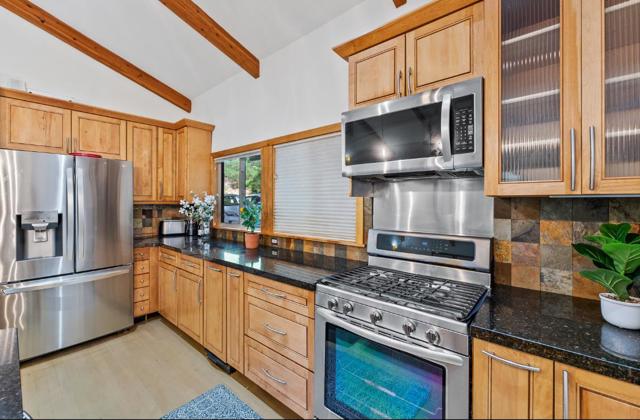 1018 Rambling Road, Boulder Creek CA: https://media.crmls.org/mediaz/d2438ace-dc69-4abc-8c40-b7bb0d0445ec.jpg