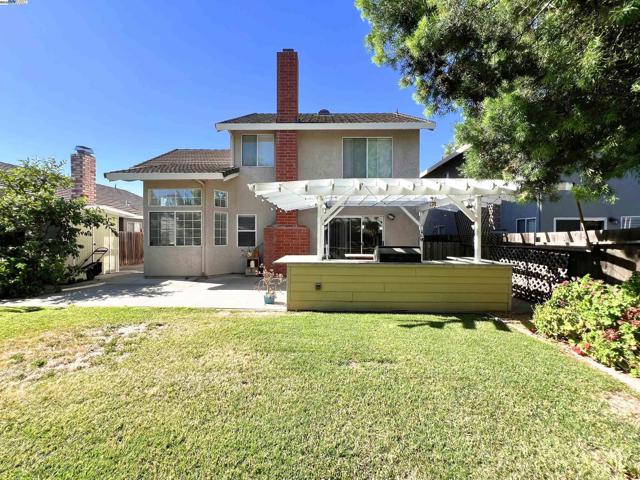 85 Phillips Ct, Tracy CA: https://media.crmls.org/mediaz/d243d541-945f-418c-9bc5-b56e25d31d4b.jpg