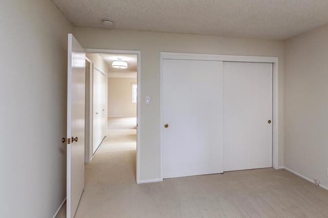 1121 Douglas Avenue, Burlingame CA: https://media.crmls.org/mediaz/d243e67f-04dc-4eb5-912d-83bc6bbc7981.jpg