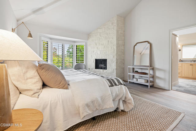 4212 Par Five Drive, Westlake Village CA: https://media.crmls.org/mediaz/d2450eaa-b524-4fbb-afae-b5354351e305.jpg