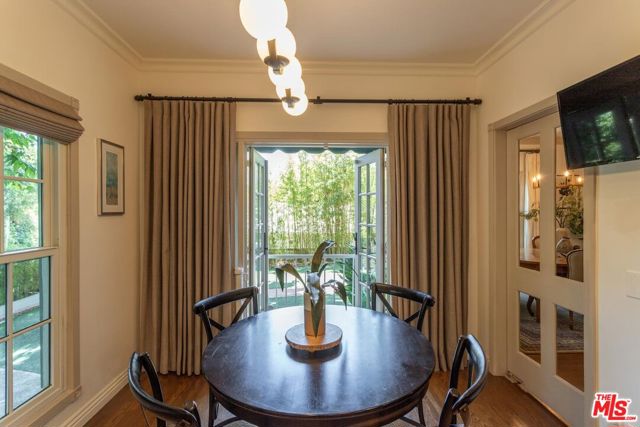 2055 Outpost Drive, Los Angeles CA: https://media.crmls.org/mediaz/d245ba96-2bdc-4b98-aa56-b767651188e0.jpg