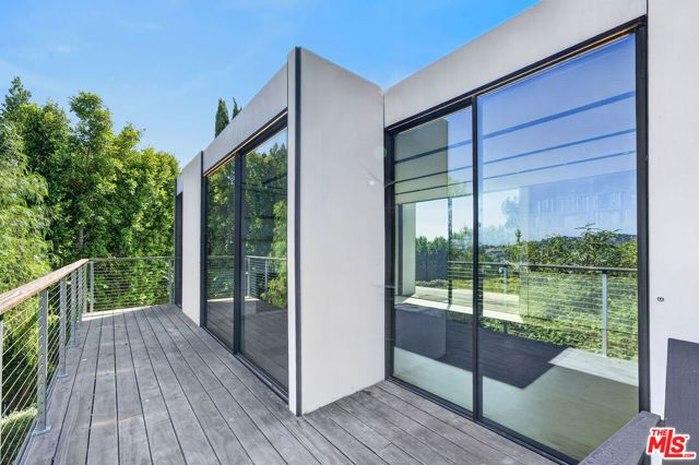 3 Bed Home for Sale in Los Angeles, California