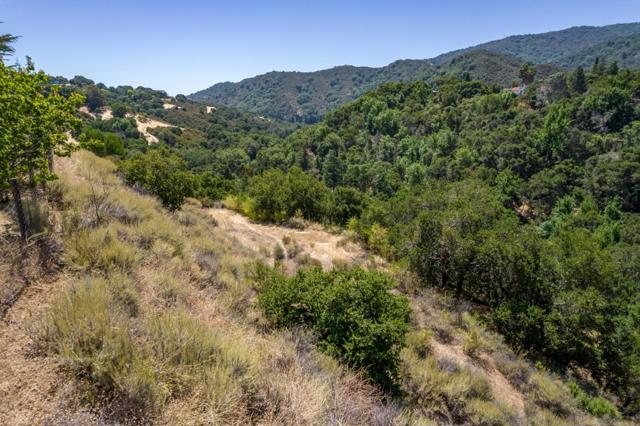 27388 Sherlock Court, Los Altos Hills CA: https://media.crmls.org/mediaz/d246dccc-0ebd-4889-bc00-f622bb9e63a4.jpg