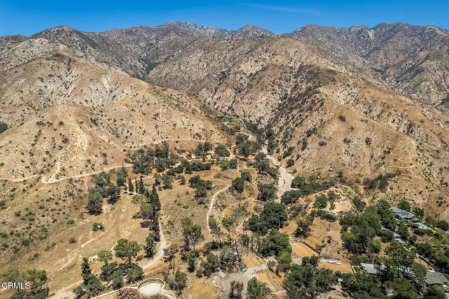 3360 Villa Grove Dr Drive, Altadena CA: https://media.crmls.org/mediaz/d2486565-2b69-48a7-8ef5-c4634a789623.jpg