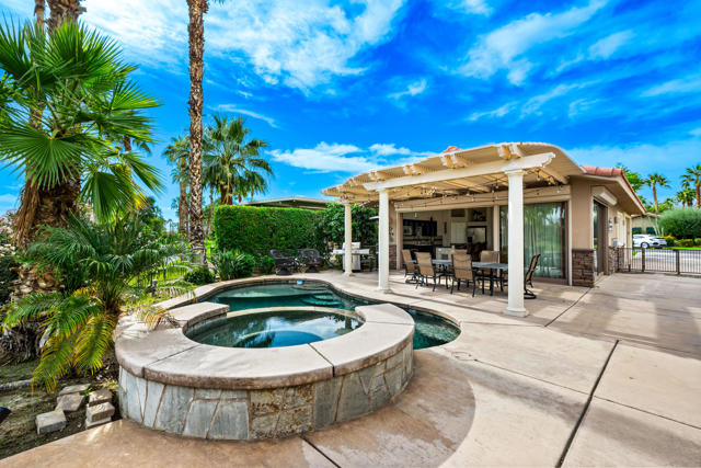 48170 Hjorth Street, Indio CA: https://media.crmls.org/mediaz/d248677c-71bd-4e1c-ab0b-4acbff973771.jpg