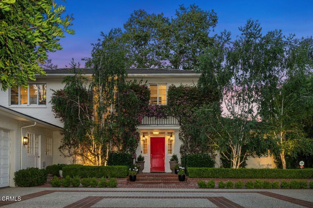 320 N San Rafael Avenue
