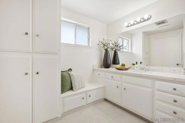 16736 Diego, San Diego CA: https://media.crmls.org/mediaz/d24a0776-4cc6-42bd-9f6a-25fb3be19388.jpg
