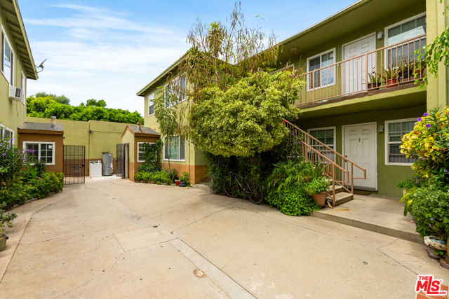 6955 Fulton Avenue, North Hollywood, California 91605, ,Multi-Family,For Sale,Fulton,24427601