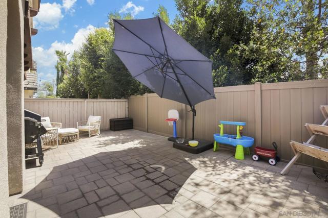 1376 Normandy Dr, Chula Vista CA: https://media.crmls.org/mediaz/d24afbc5-c2d2-43dc-a3bc-84ca2e6d5bd7.jpg