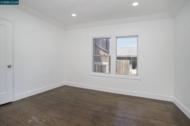 532 Central Ave, Pittsburg CA: https://media.crmls.org/mediaz/d24b29a1-fab4-4ecb-893f-da243efe647c.jpg