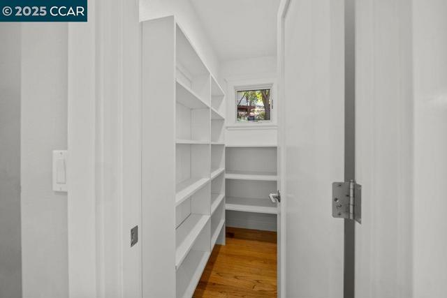 921 Foye Drive, Lafayette CA: https://media.crmls.org/mediaz/d24b355a-a664-45dc-8f75-414397833a51.jpg