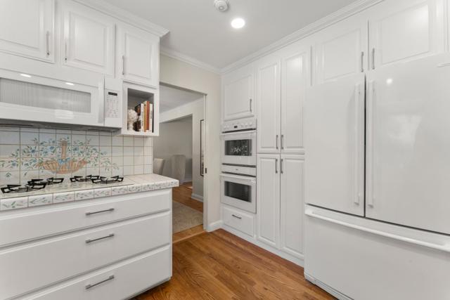 801 Allardice Way, Stanford CA: https://media.crmls.org/mediaz/d24bb6dd-9e36-4ae6-9fba-26595617d61b.jpg