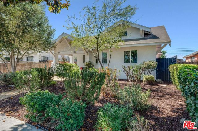 1304 -1306 W 48th Street, Los Angeles CA: https://media.crmls.org/mediaz/d24bddbc-b4ba-437e-b80c-253be5441835.jpg