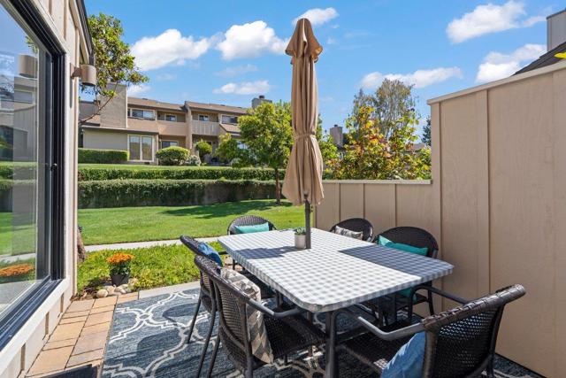 280 Joes Lane, Hollister CA: https://media.crmls.org/mediaz/d24c2358-3d6f-40bf-9160-a793c06f5e48.jpg