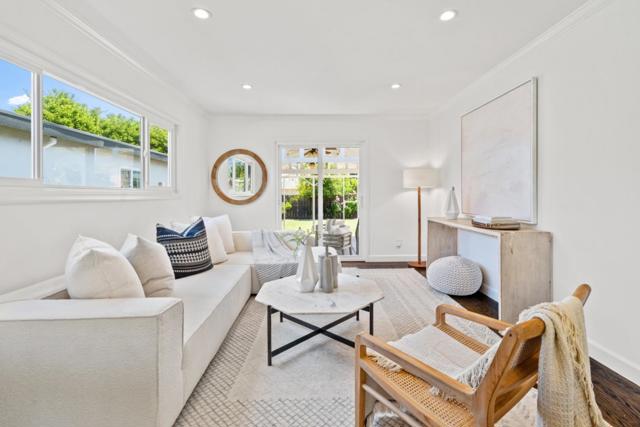 3123 Wessex Way, Redwood City CA: https://media.crmls.org/mediaz/d24c8d02-1171-48a4-9f8a-fb4aa1edeebe.jpg